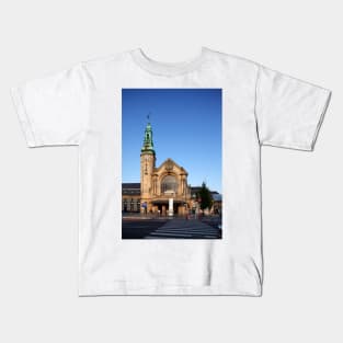 Europe; Luxembourg; Luxembourg; City; Train station; Central Station; Eve; evening light Kids T-Shirt